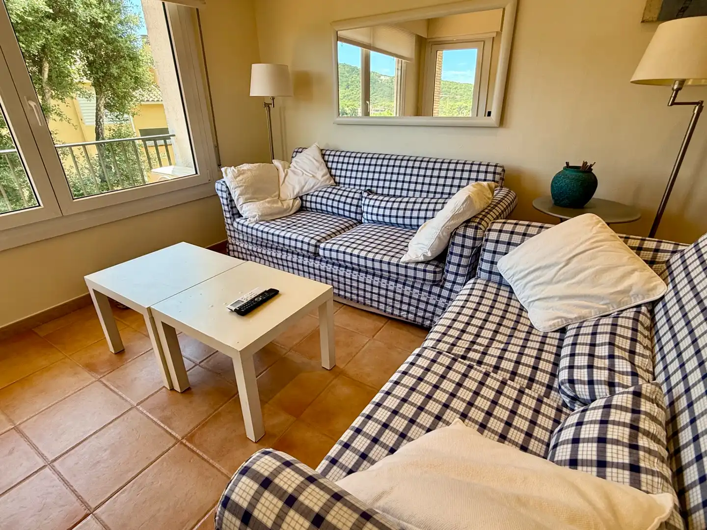 Wohnzimmer von Wohnungen zum Verkauf in Palafrugell mit Klimaanlage, Terrasse und Gemeinschaftspool