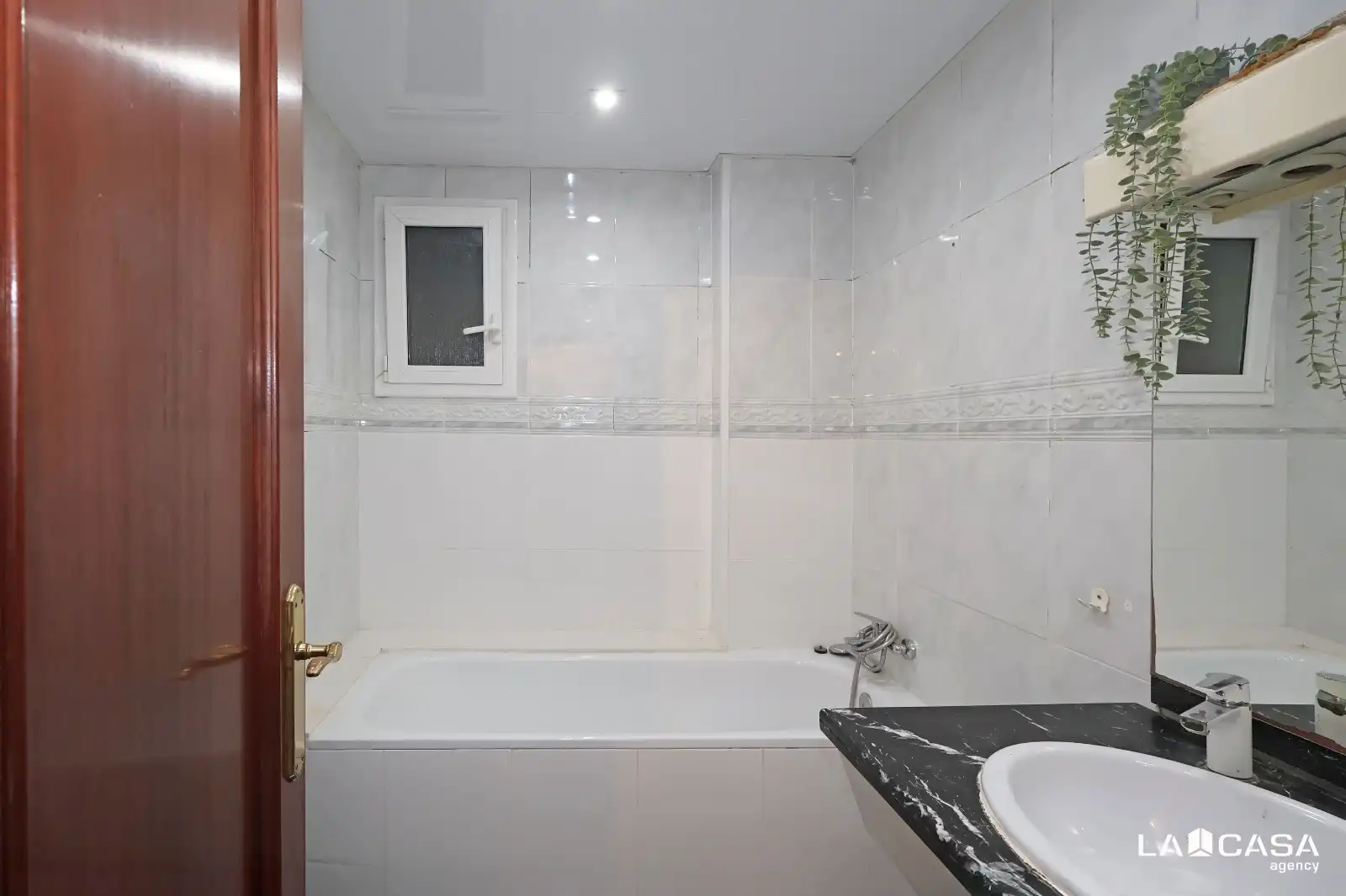 Baño de Piso en venta en L'Hospitalet de Llobregat con Balcón