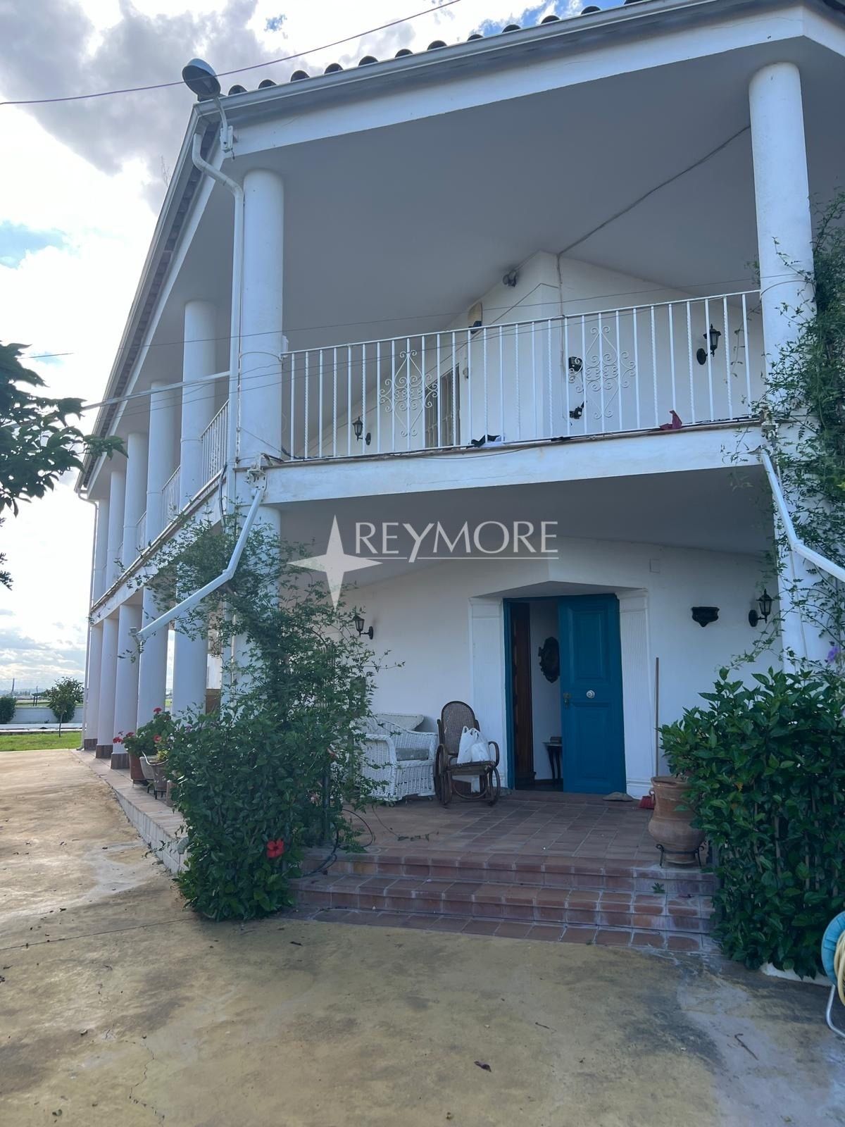 Exterior view of House or chalet for sale in  Córdoba Capital  with Private garden, Terrace and Storage room