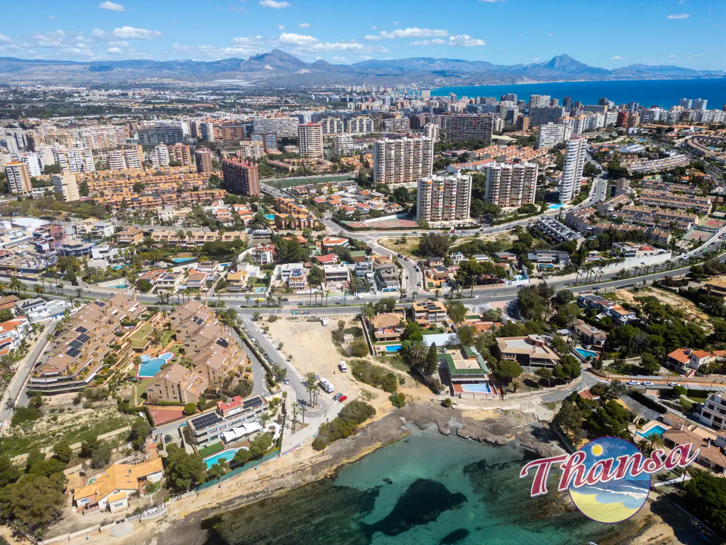 Vista exterior de Casa o chalet en venta en Alicante / Alacant con Aire acondicionado, Calefacción y Jardín privado