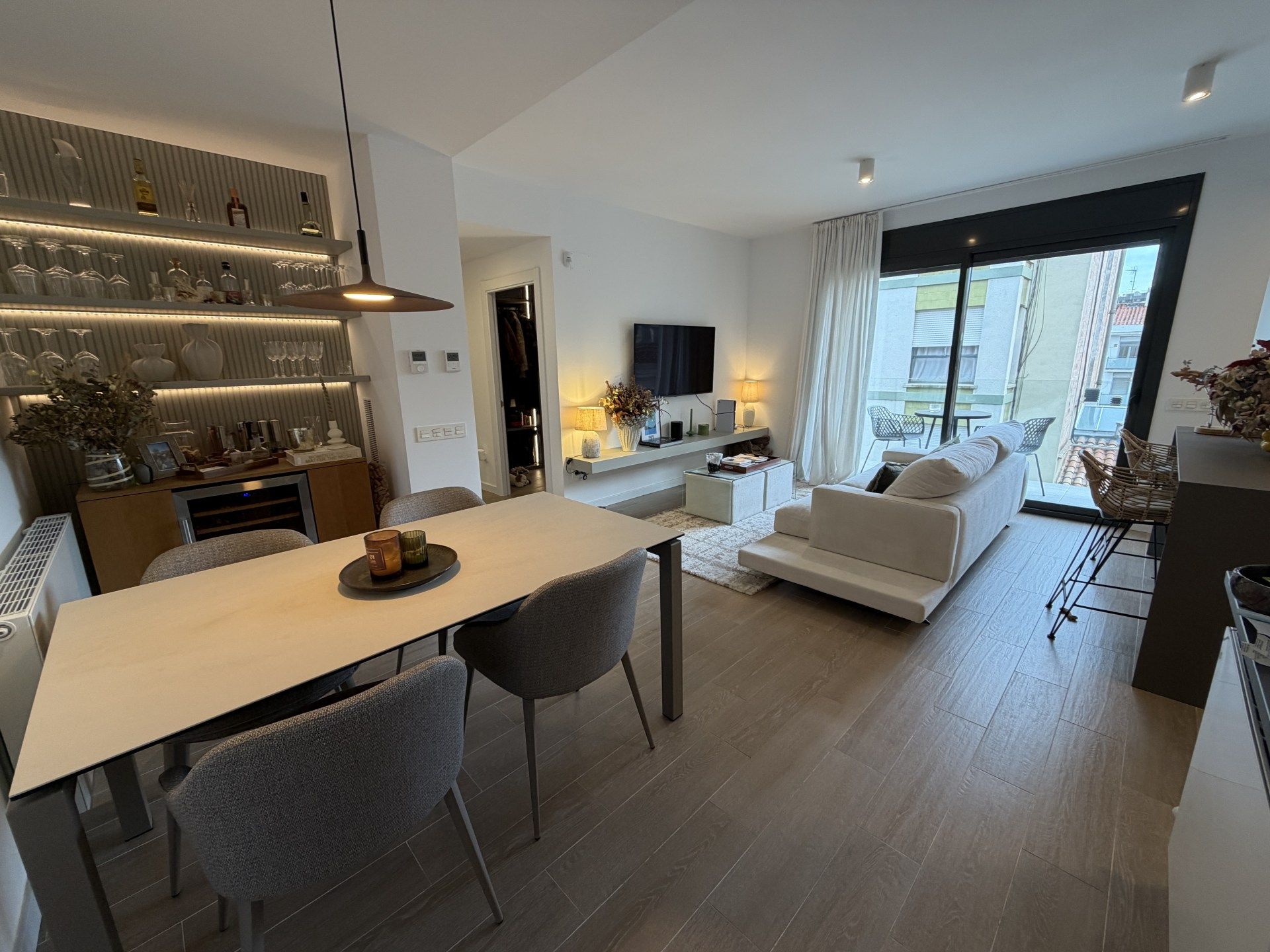 Living room of Flat for sale in Girona Capital  with Air Conditioner, Heating and Storage room