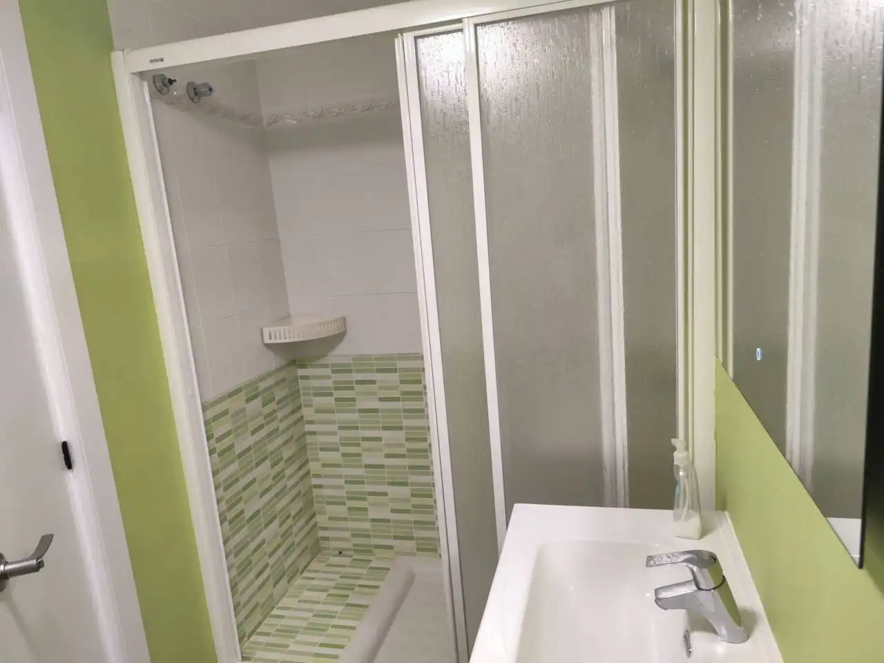 Bathroom of Attic for rent in El Campello  with Air Conditioner, Terrace and Storage room