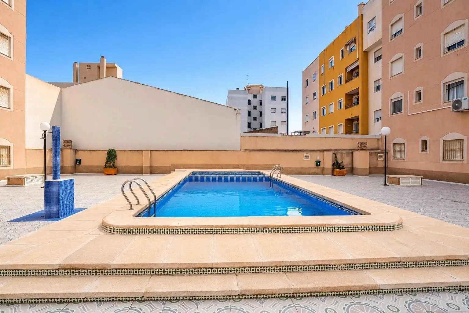 Àtic amb piscina en venda a Centro