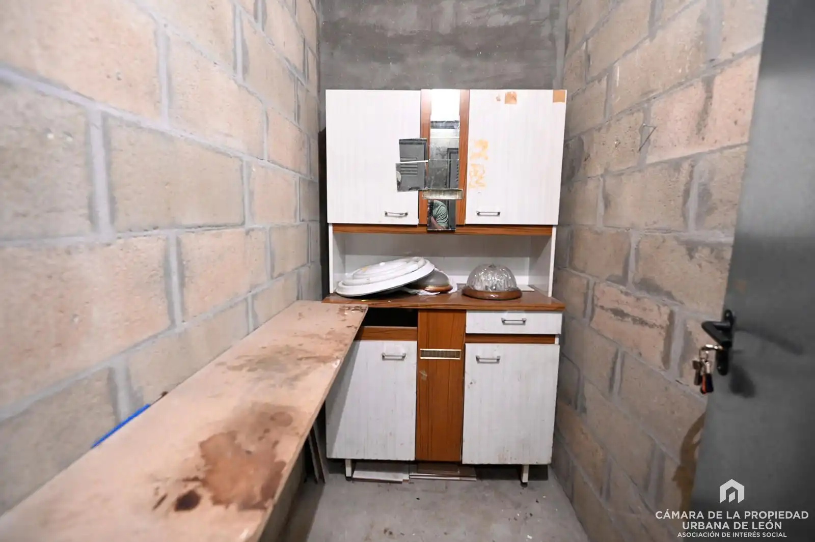 Cocina de Piso en venta en León Capital  con Calefacción, Terraza y Trastero