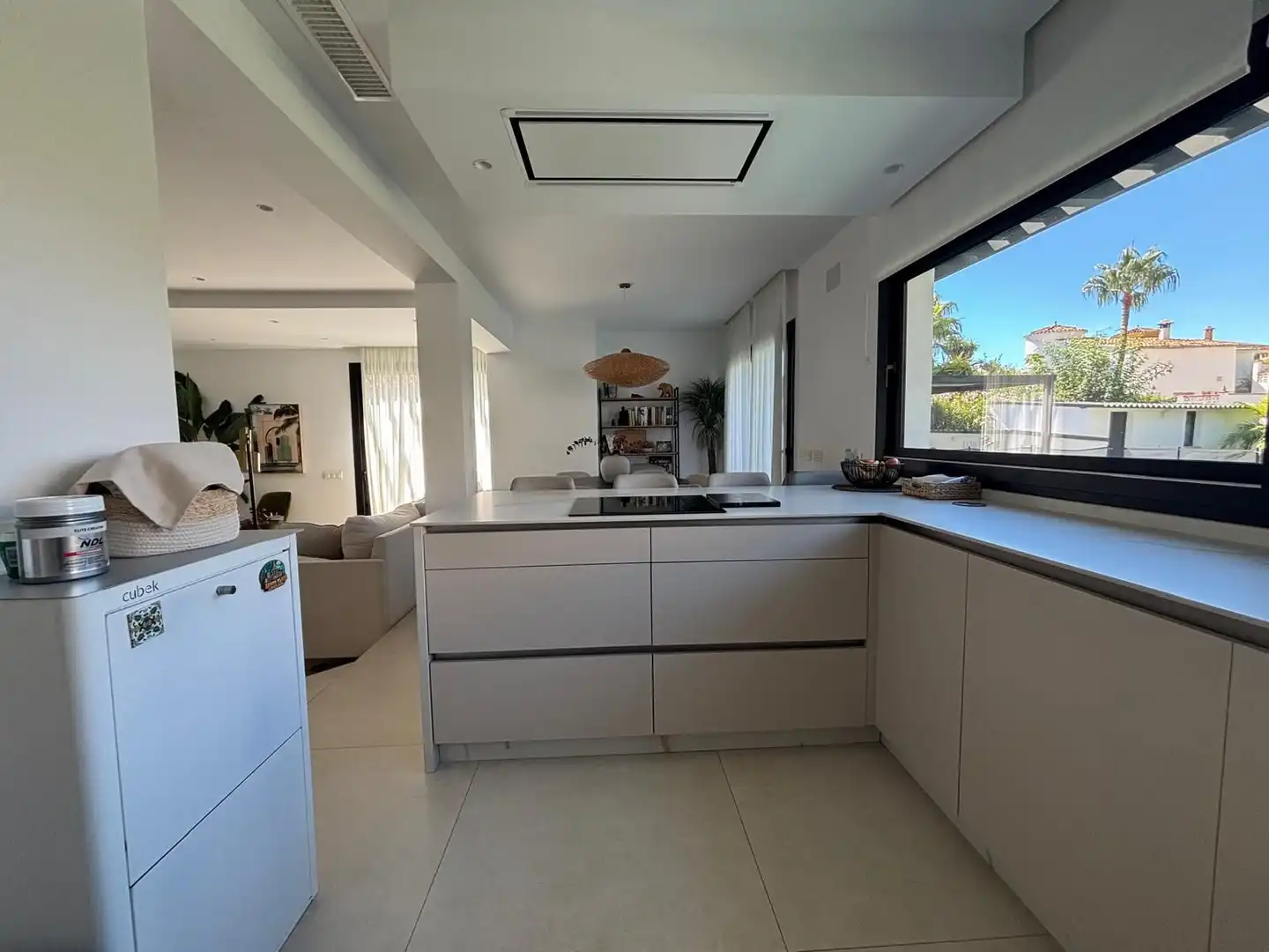 Cuina de Casa o xalet en venda en Benalmádena amb Aire condicionat, Jardí privat i Terrassa