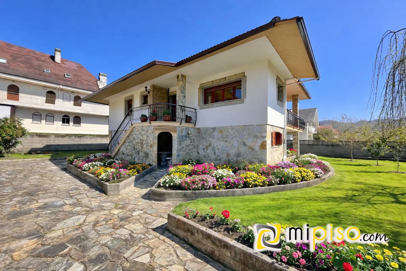 Vista exterior de Casa o chalet en venta en Santoña con Calefacción