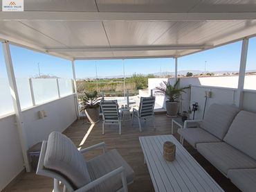 Bungalow con balcone in vendita a Daya Nueva