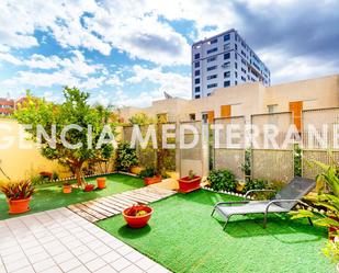 Terrassa de Casa adosada en venda en Paterna amb Aire condicionat, Calefacció i Jardí privat