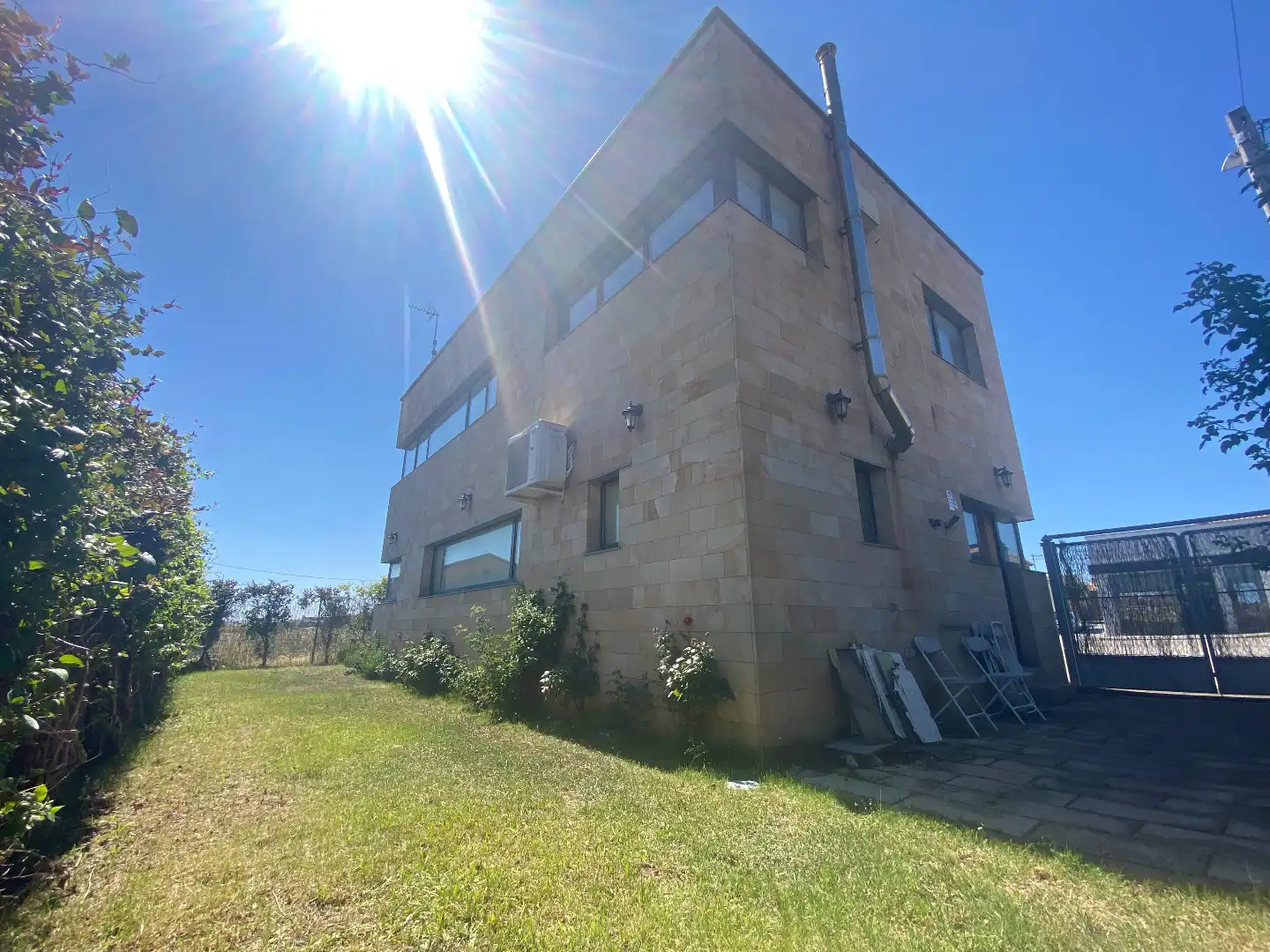 Vista exterior de Casa o chalet en venta en Estépar con Calefacción, Jardín privado y Parquet