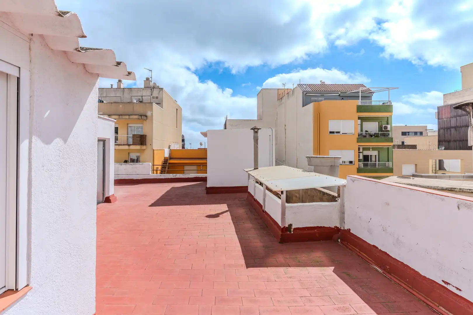 Vista exterior de Piso en venta en La Ràpita con Aire acondicionado, Calefacción y Terraza