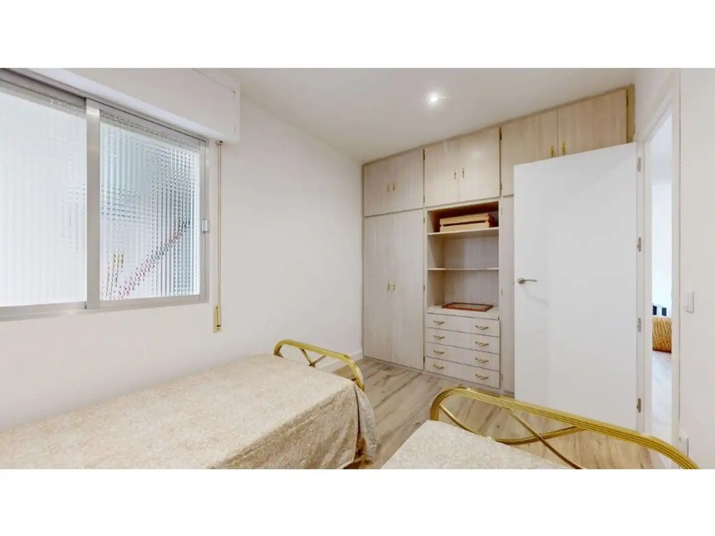 Bedroom of Flat for sale in Montán  with Furnished and Balcony