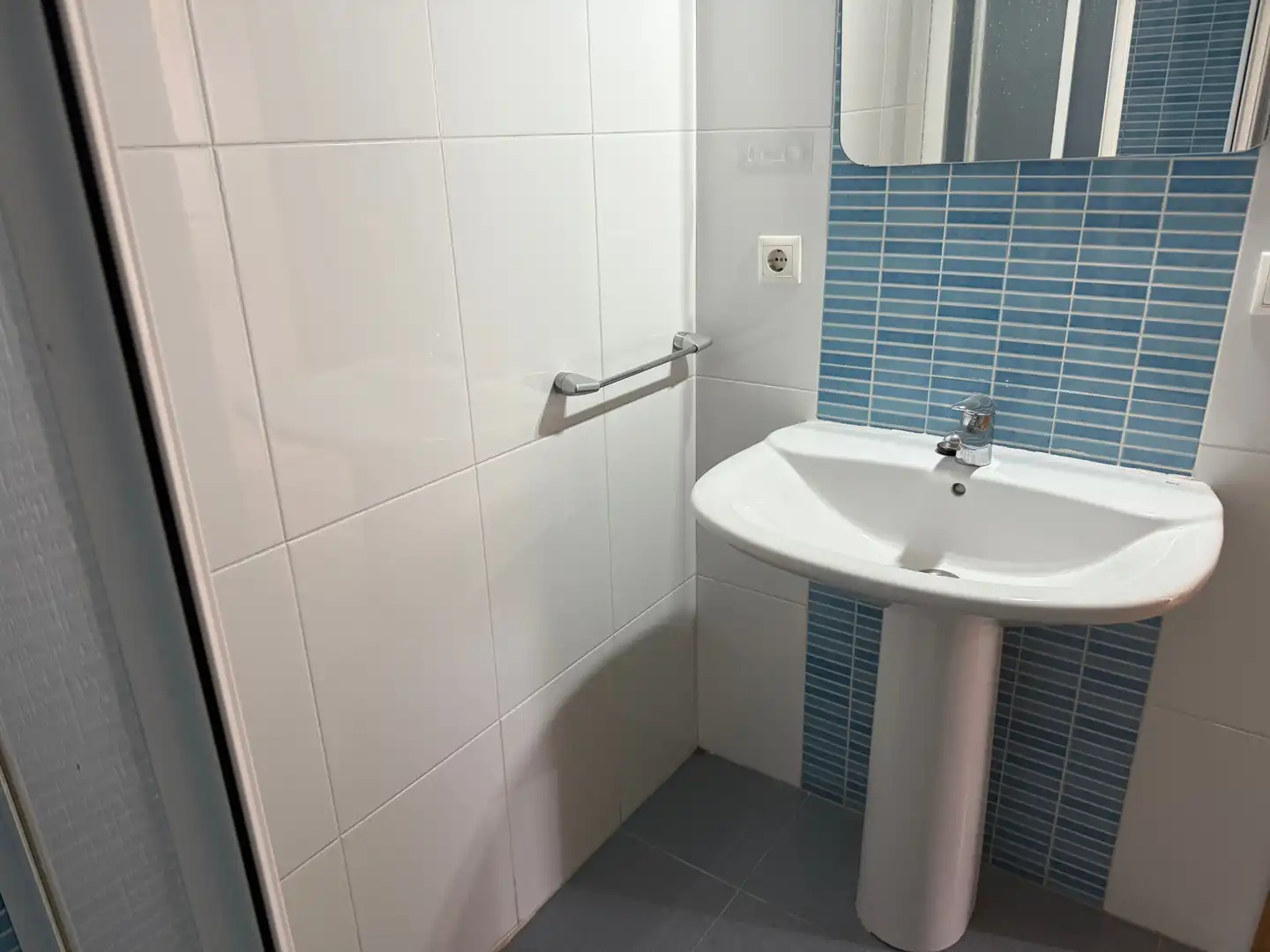 Badezimmer von Wohnung zum Verkauf in Almería mit Terrasse und Schwimmbad