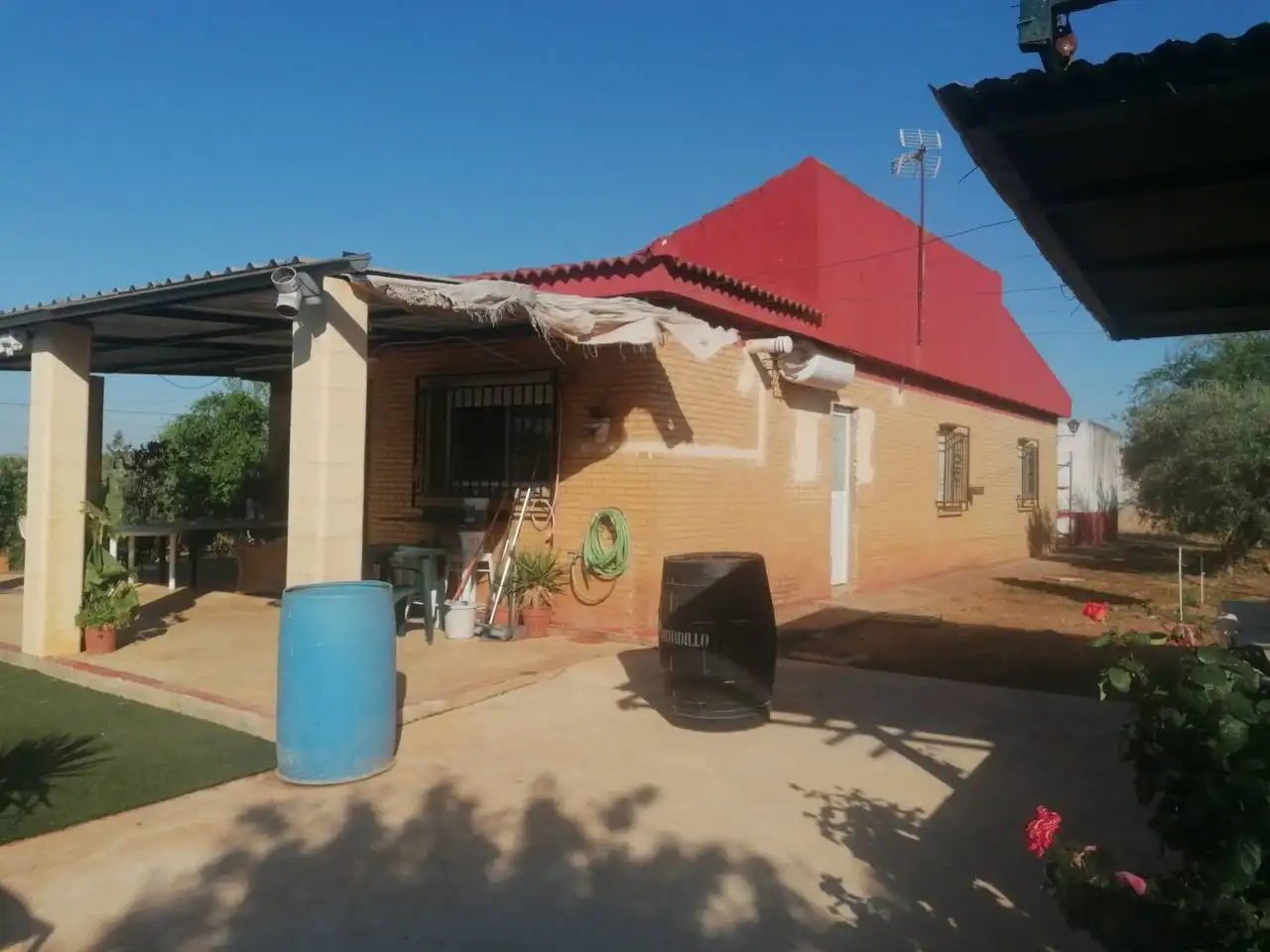 Vista exterior de Casa o chalet en venta en Carmona con Aire acondicionado, Jardín privado y Terraza