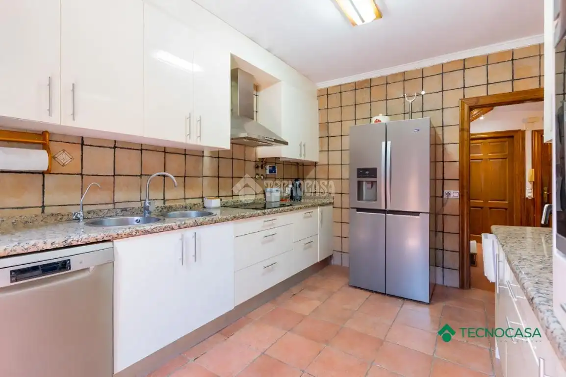 Kitchen of Houses for sale in Roquetas de Mar  with Swimming Pool