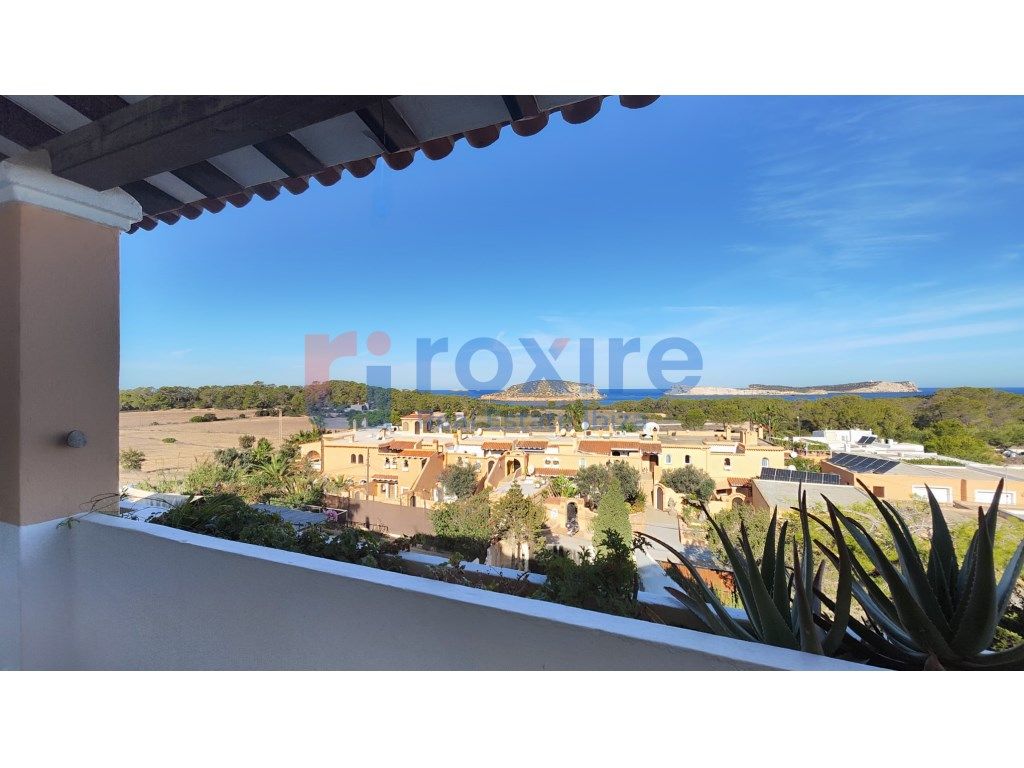 Exterior view of Apartment to rent in Sant Josep de sa Talaia  with Air Conditioner, Terrace and Furnished