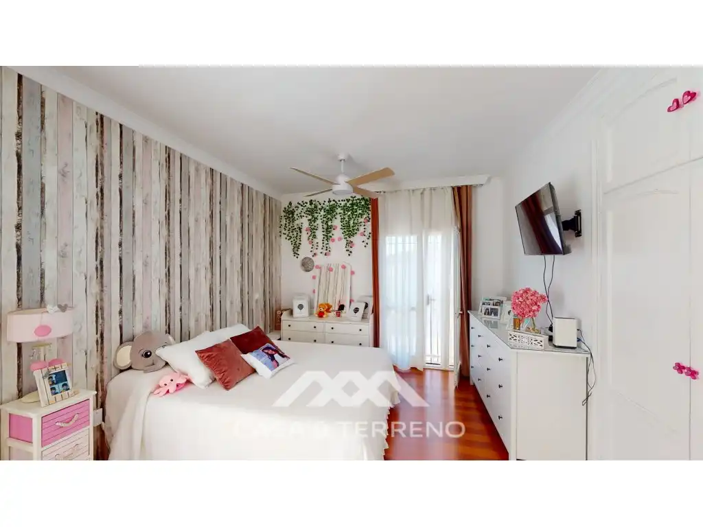 Dormitori de Casa o xalet en venda en Vélez-Málaga amb Aire condicionat, Jardí privat i Terrassa