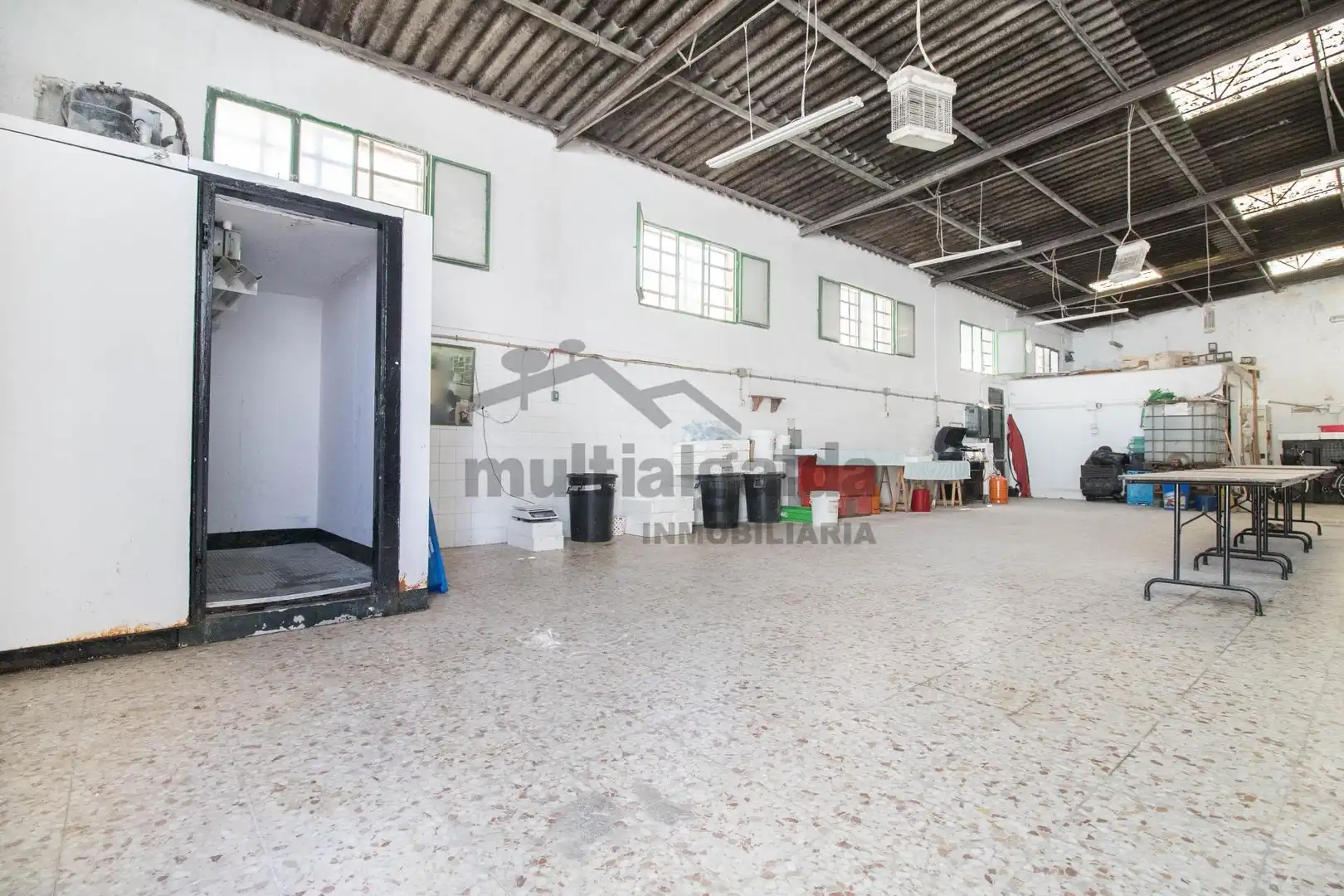 Industrial buildings for sale in Bonanza - Avda de Huelva - Barrio Andalucia