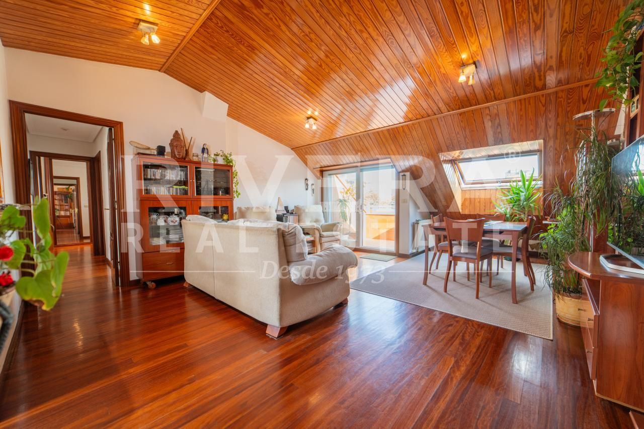 Sala de estar de Ático en venta en Vigo  con Calefacción, Terraza y Trastero