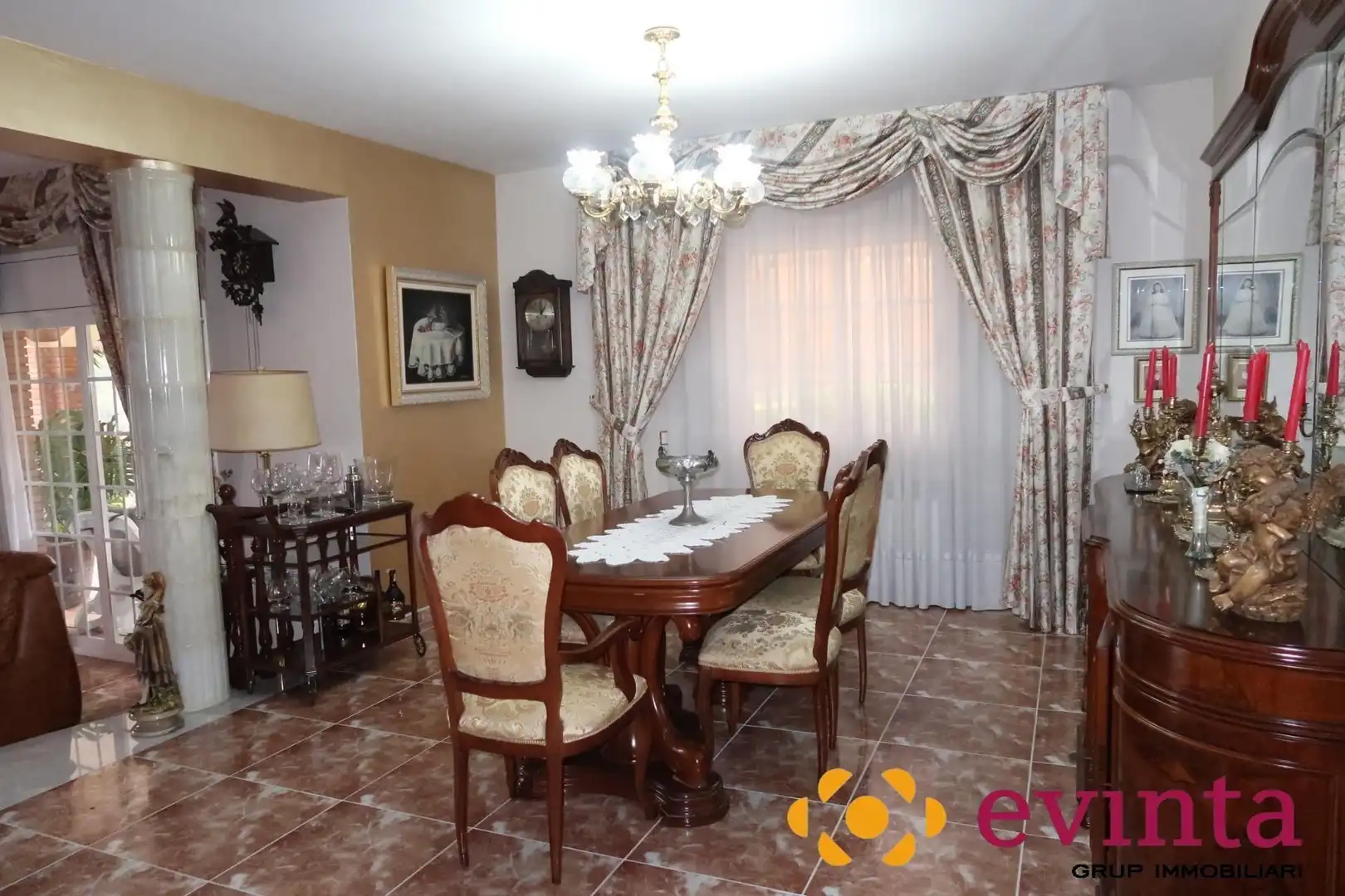 Comedor de Casa o chalet en venta en Vallirana con Calefacción, Jardín privado y Terraza