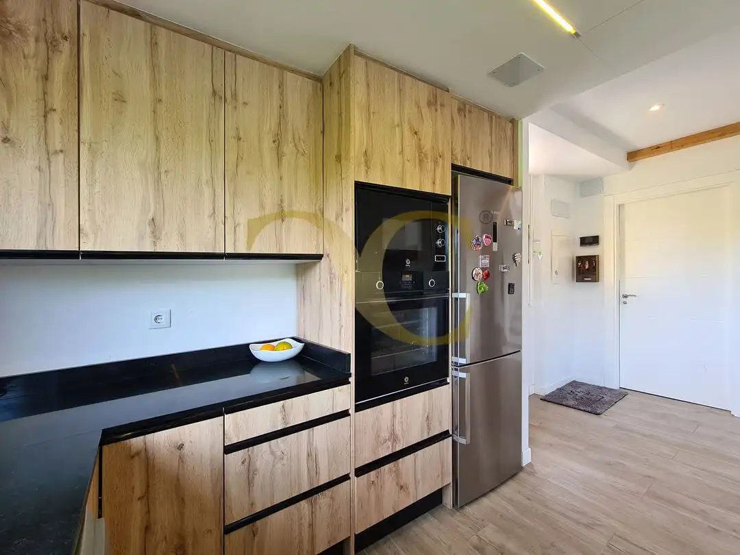 Cocina de Casa o chalet en venta en Gijón  con Calefacción, Jardín privado y Balcón