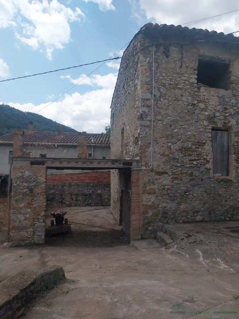Vista exterior de Finca rústica en venta en Tortellà con Terraza y Trastero
