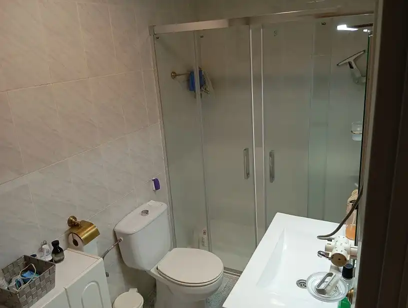 Bany de Casa o xalet en venda en Elche / Elx amb Aire condicionat, Jardí privat i Terrassa