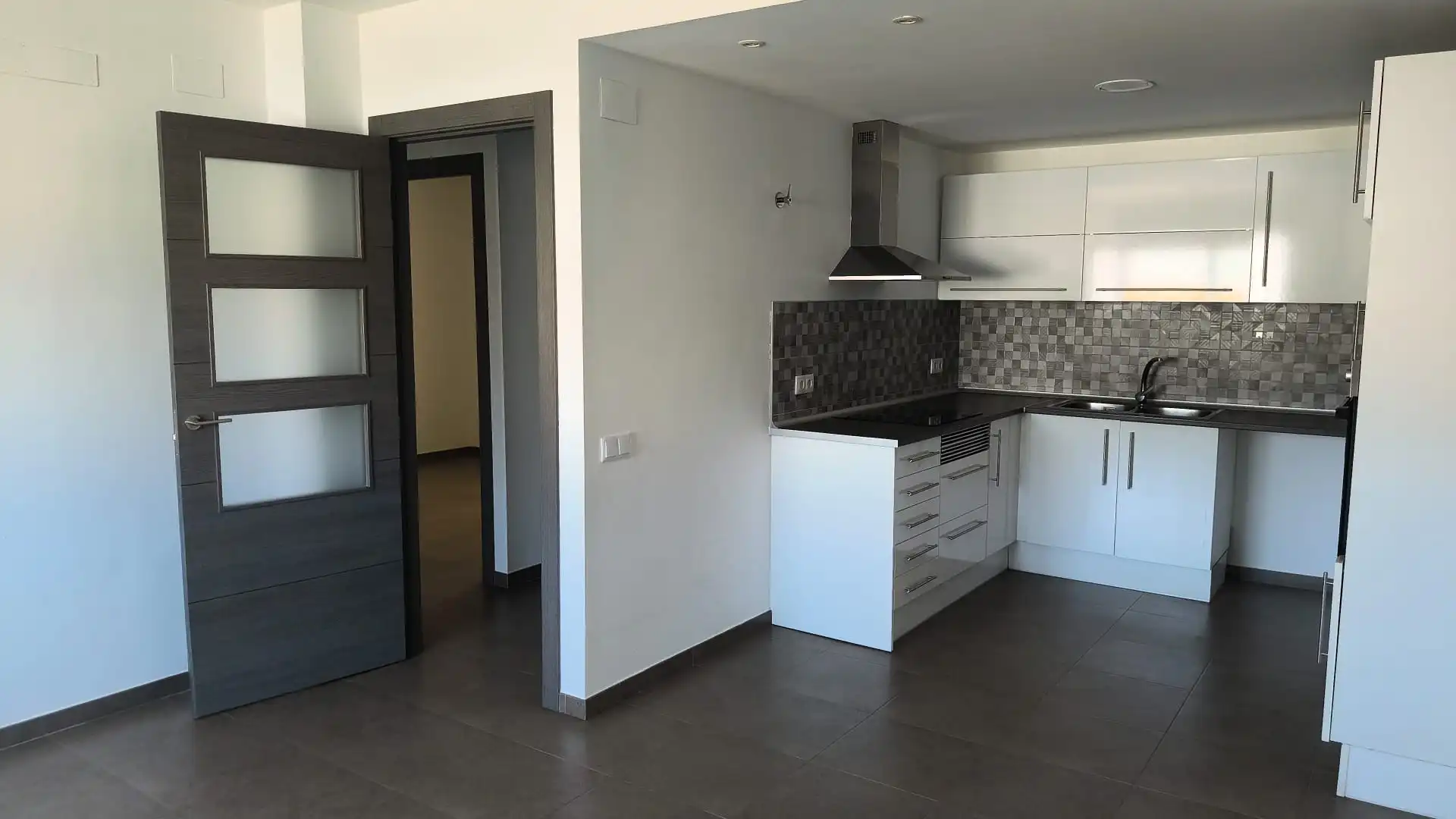 Cocina de Piso de alquiler en Vilanova del Camí con Calefacción, Trastero y Horno