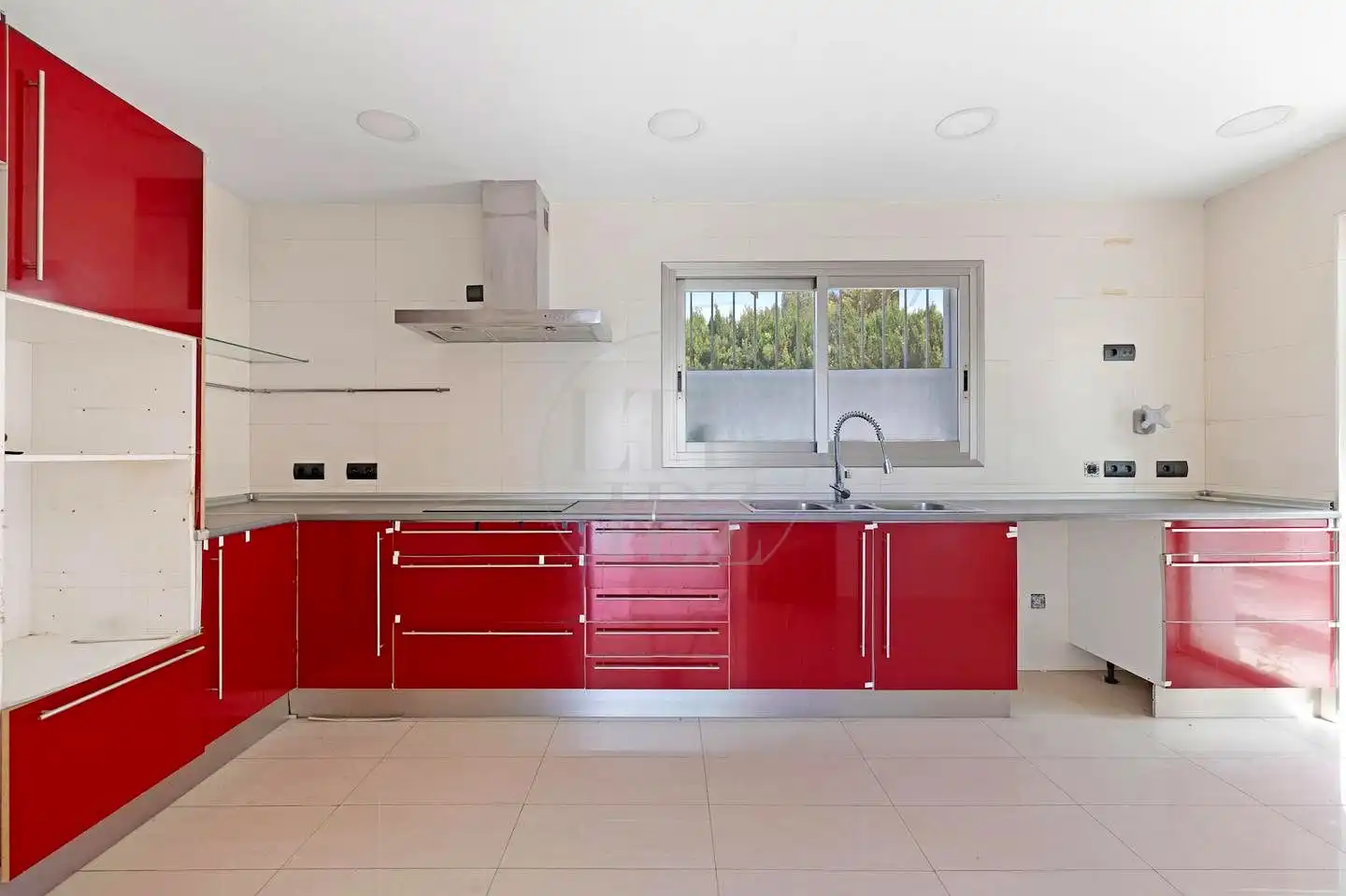 Casa amb terrassa en venda a Corneja, imagen 42