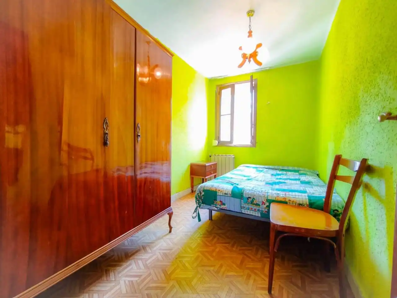 Bedroom of Houses for sale in Burgos  with Heating