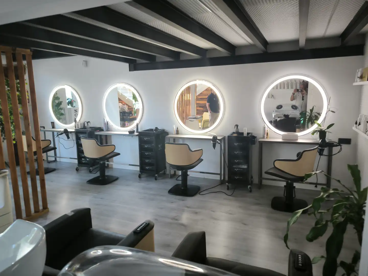 Commercial properties for rent in Madrid  with Air Conditioner, Heating and Parquet flooring