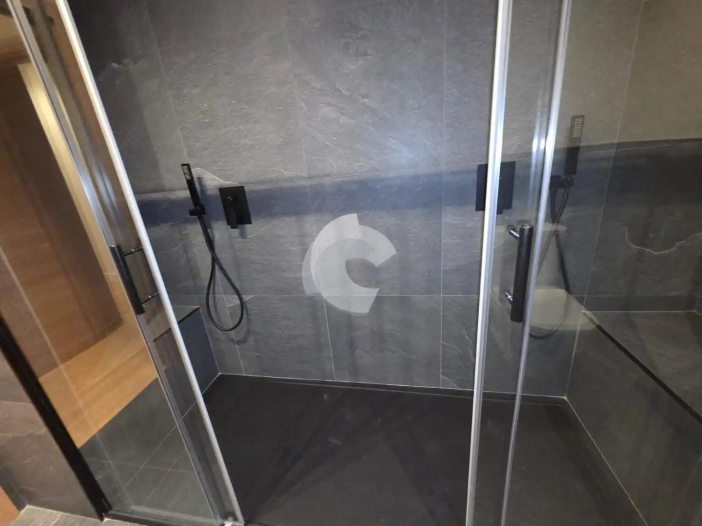 Badezimmer von Wohnung zum Verkauf in Vigo  mit Heizung und Möbliert