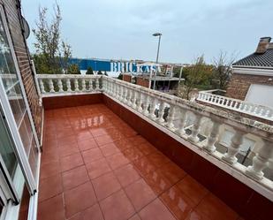 Terrassa de Casa adosada en venda en Cáceres Capital amb Aire condicionat, Terrassa i Piscina