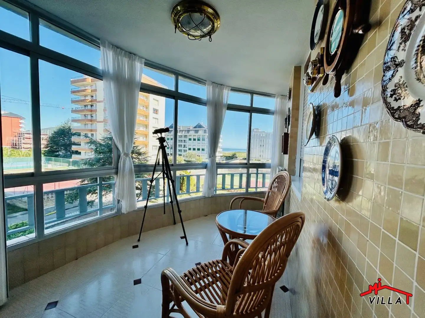 Habitación de Piso en venta en Laredo con Calefacción, Terraza y Amueblado