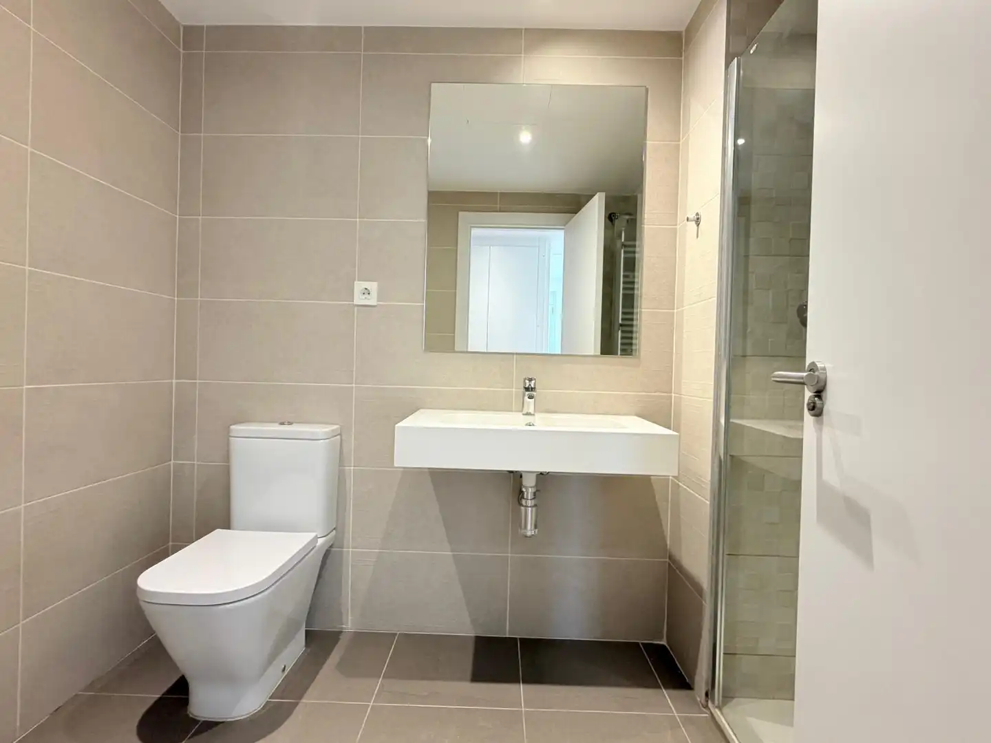 Baño de Piso de alquiler en Igualada con Aire acondicionado, Calefacción y Parquet