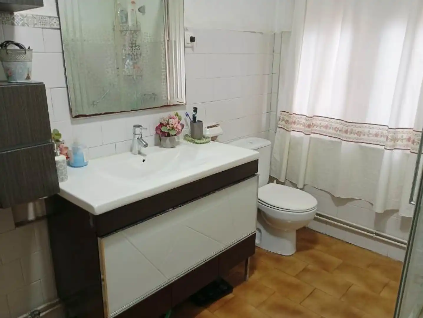 Baño de Casa o chalet en venta en Los Corrales de Buelna  con Calefacción, Jardín privado y Terraza