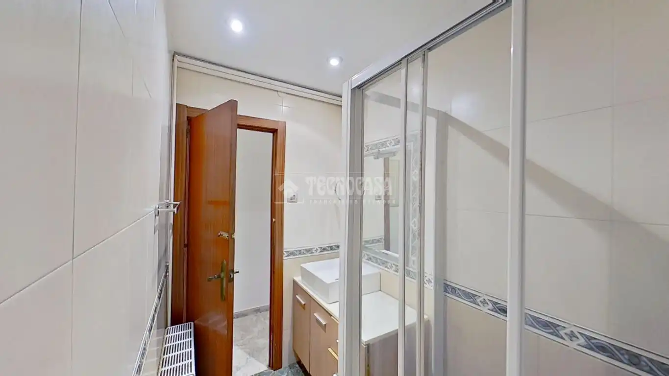 Baño de Piso en venta en Manresa con Calefacción