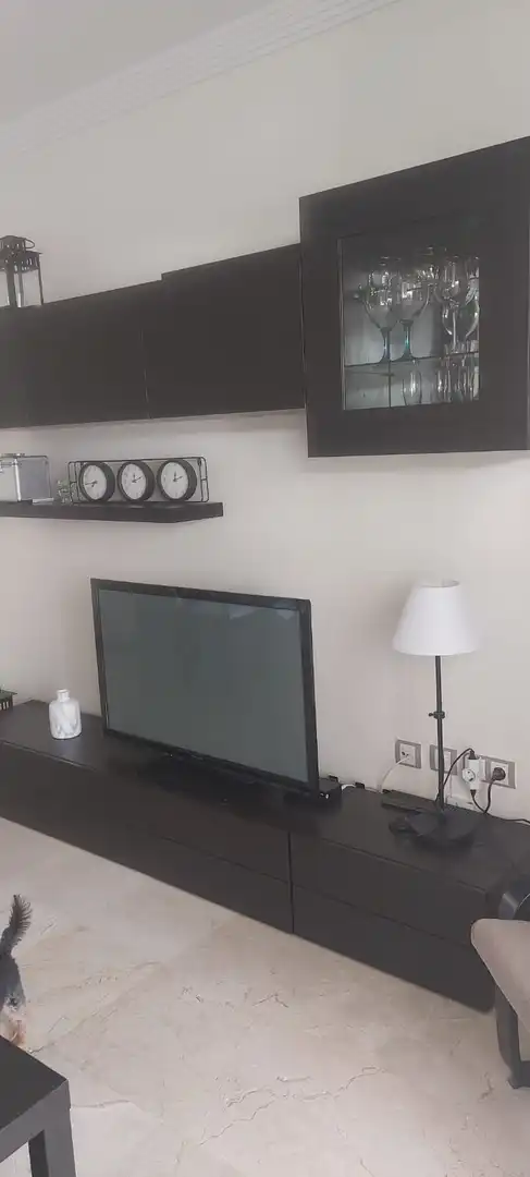 Wohnzimmer von Wohnung zur Miete in Manilva mit Klimaanlage, Heizung und Privatgarten