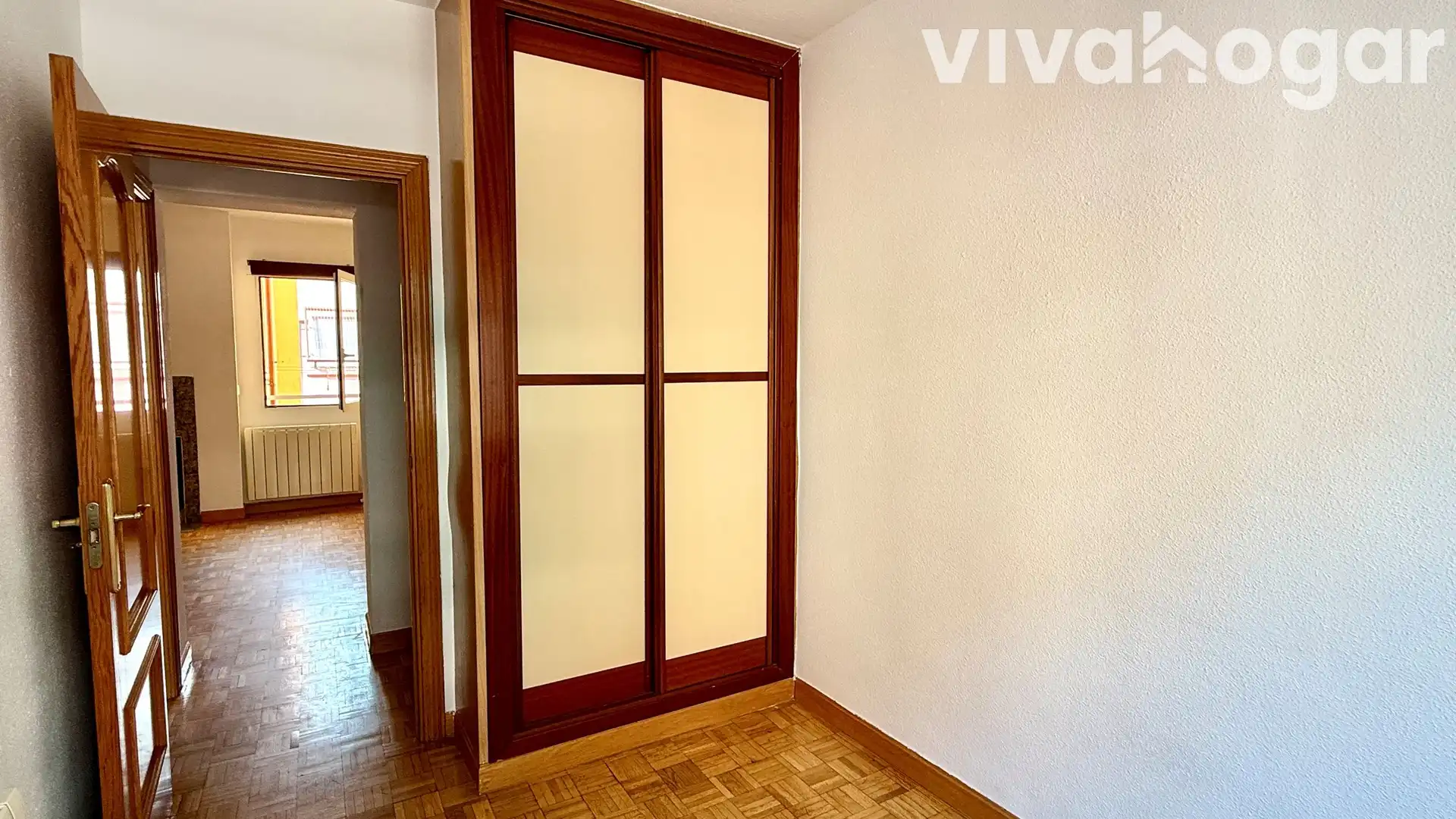 Bedroom of Flat for rent in Madrid