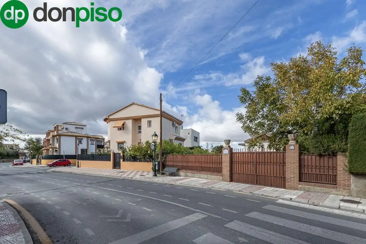 Casa con terrazza in vendita a Avenida HUETOR VEGA, imagen 35