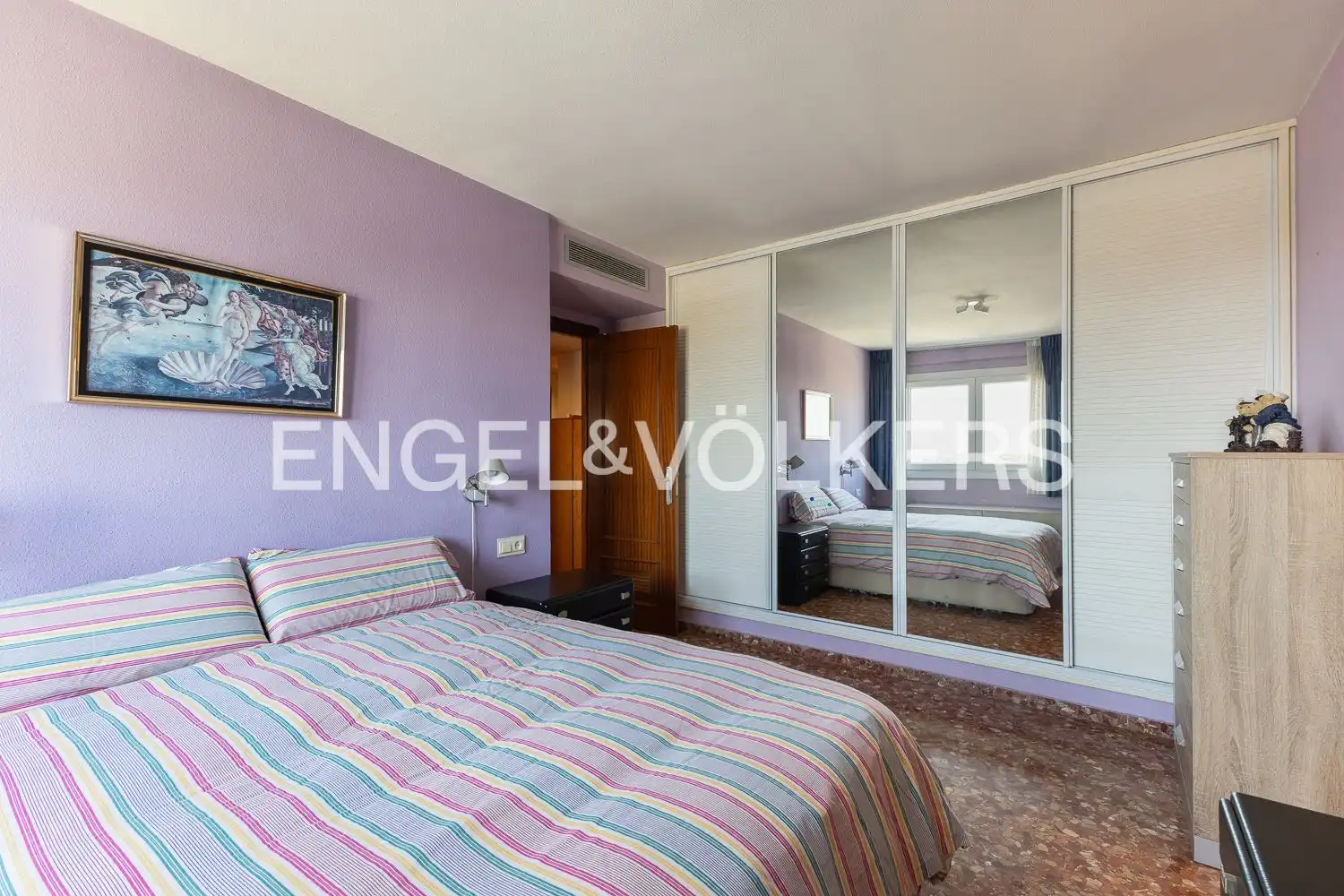 Schlafzimmer von Wohnung zur Miete in Valencia mit Klimaanlage, Heizung und Terrasse
