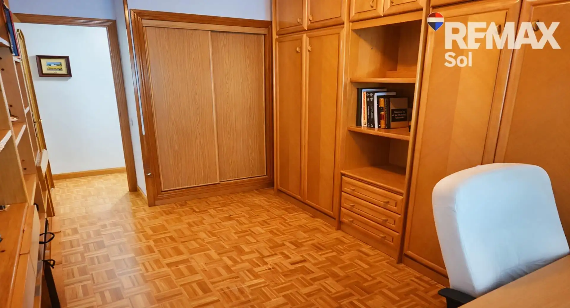 Habitación de Piso en venta en Madrid con Terraza y Trastero