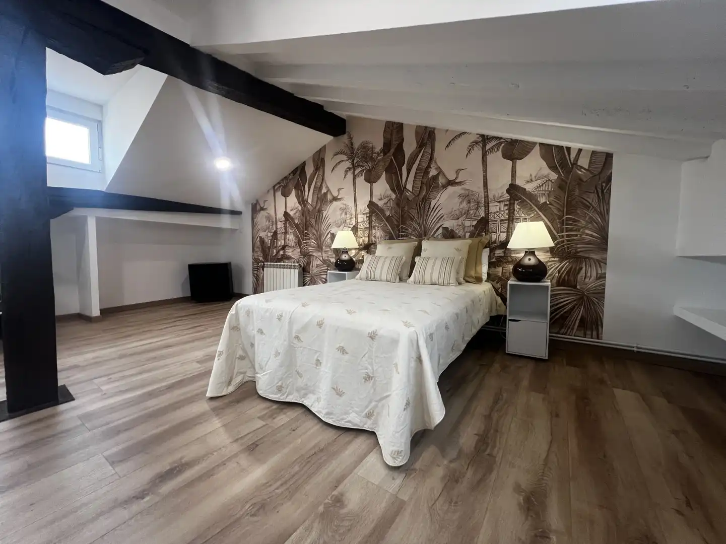 Habitación de Ático en venta en Santander con Calefacción, Jardín privado y Parquet