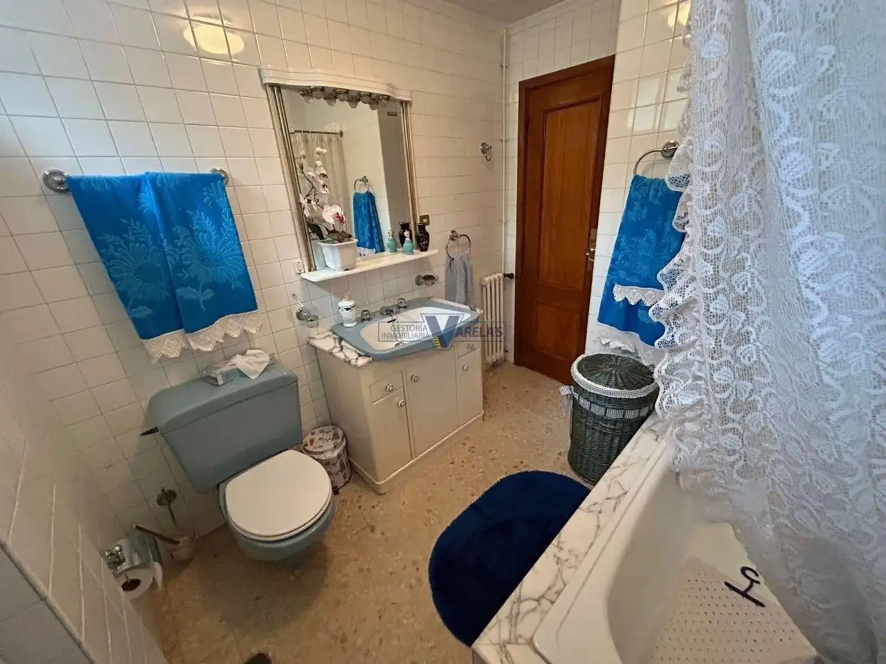 Baño de Casa o chalet en venta en Ourense Capital  con Calefacción, Jardín privado y Terraza