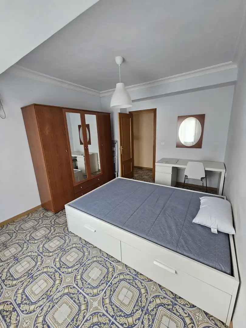 Habitación de Piso de alquiler en Valencia con Aire acondicionado, Calefacción y Amueblado