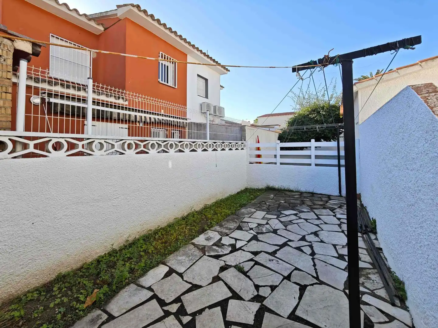Garden of Detached homes for sale in Empuriabrava  with Heating, Terrace and Balcony