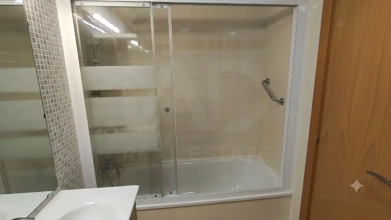 Badezimmer von Wohnung zur Miete in Almazora / Almassora