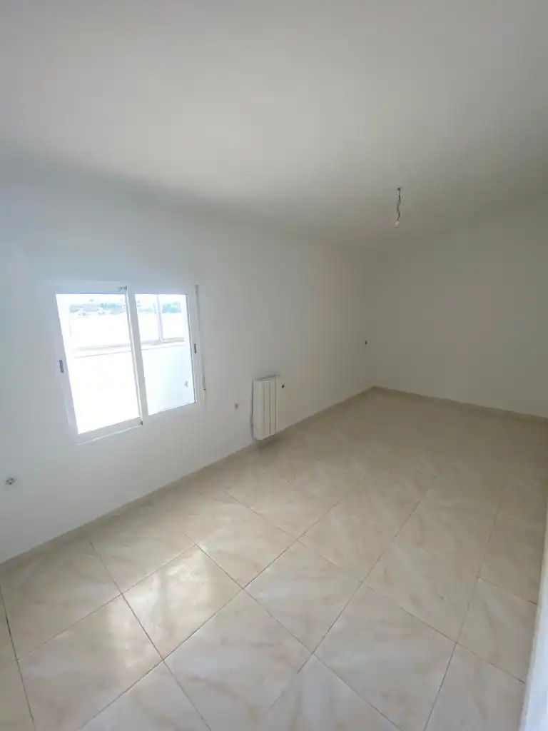 Dormitori de Casa o xalet en venda en Casarrubios del Monte amb Jardí privat, Piscina i Moblat