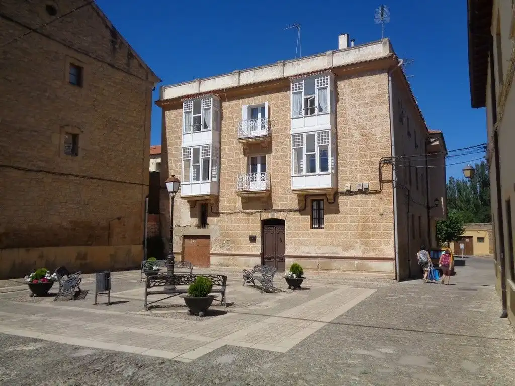 Vista exterior de Pis en venda en Casalarreina amb Calefacció, Parquet i Terrassa