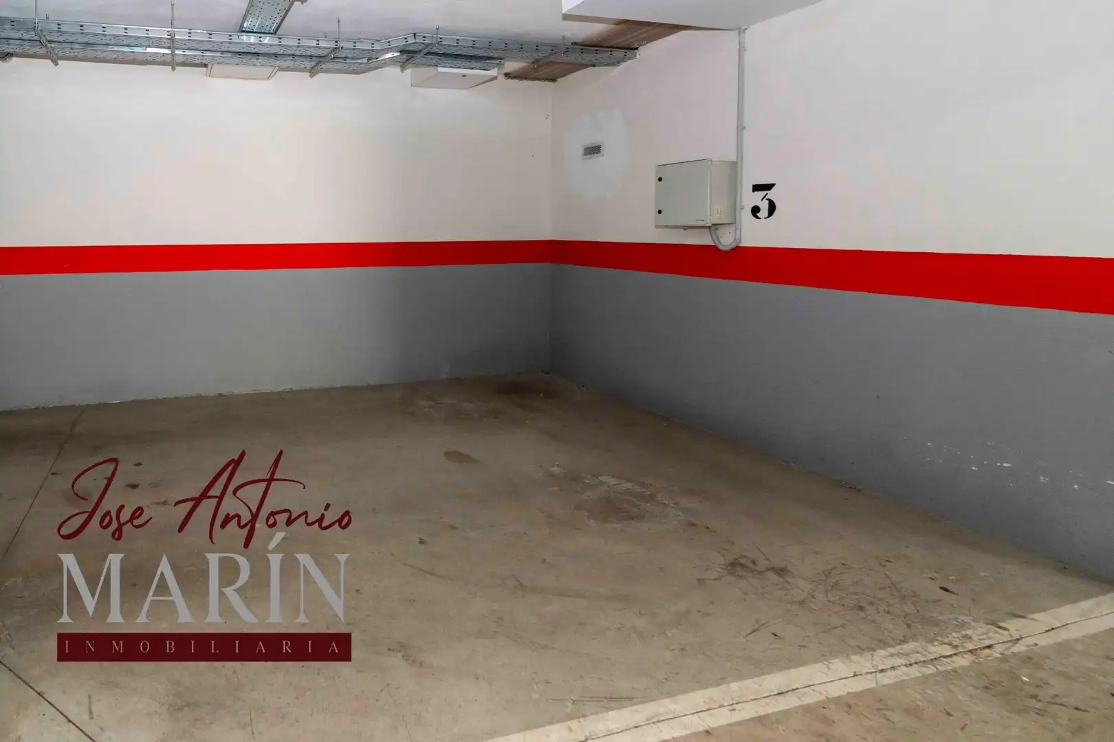 Aparcament de Apartament en venda en Badajoz amb Aire condicionat, Calefacció i Jardí privat