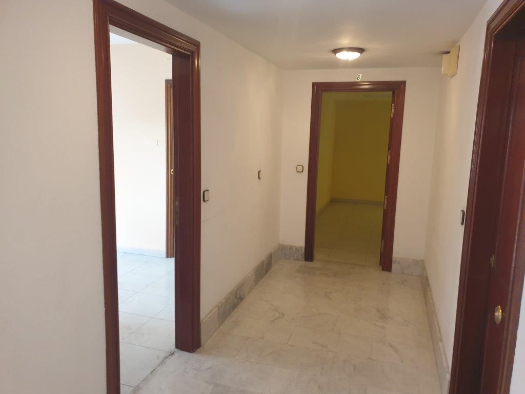 Office to rent in  Huesca Capital